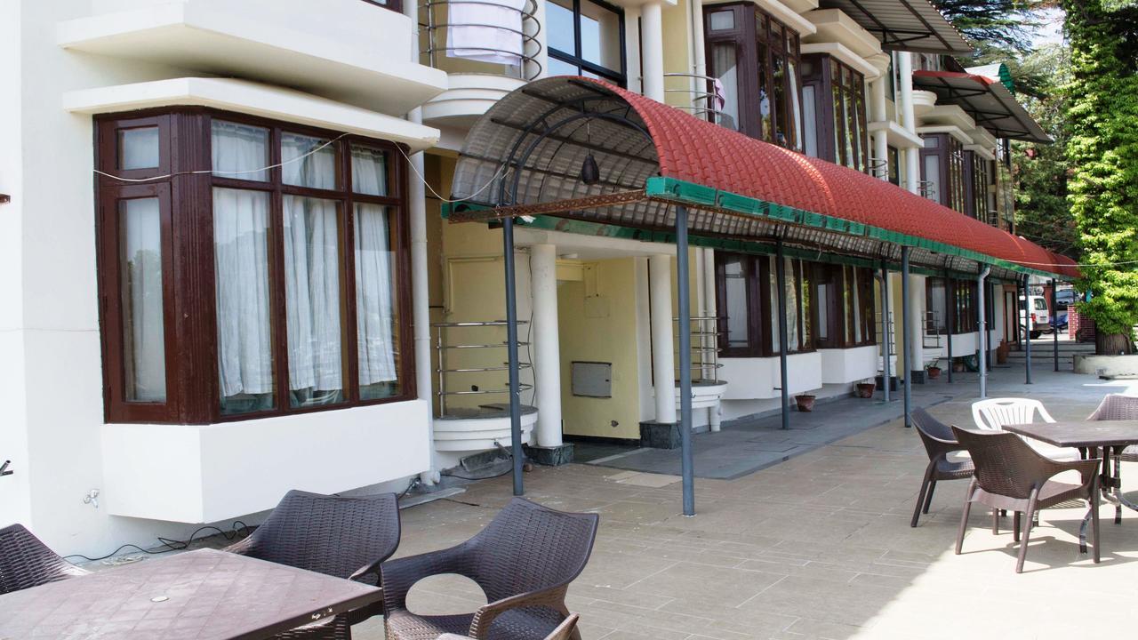 Oyo 19024 Majestic Oak Bush Hotel Mussoorie Eksteriør billede
