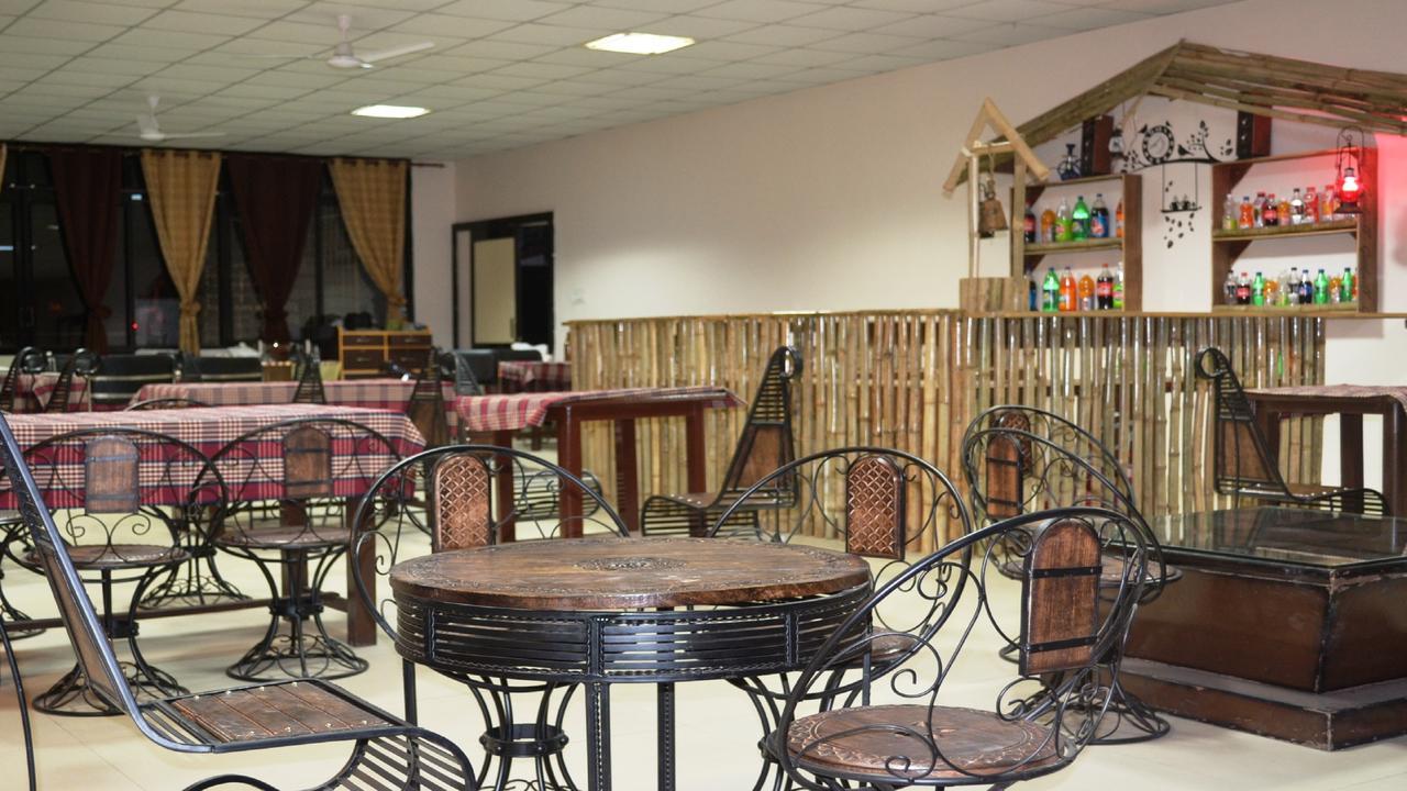 Oyo 19024 Majestic Oak Bush Hotel Mussoorie Eksteriør billede