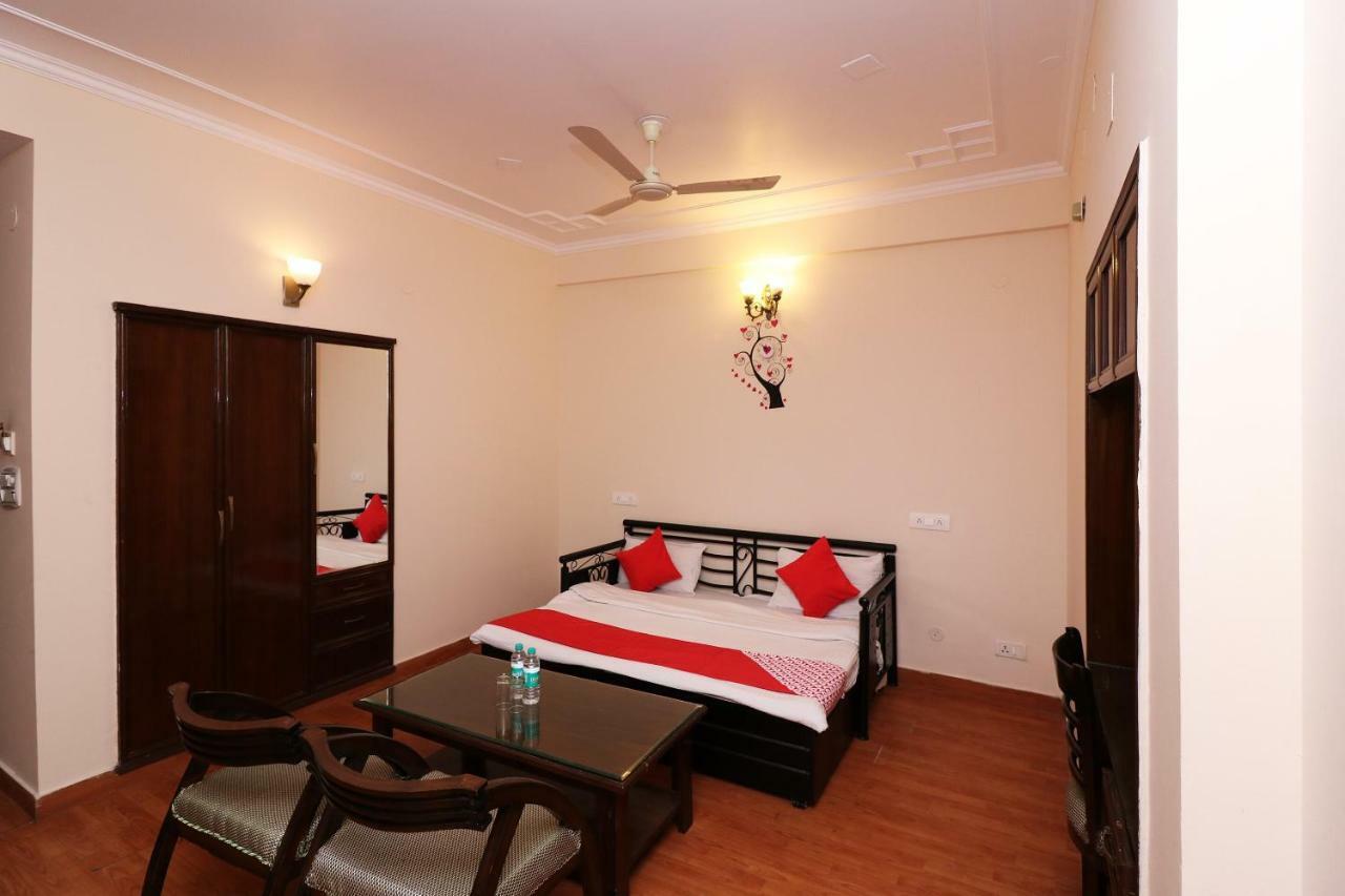 Oyo 19024 Majestic Oak Bush Hotel Mussoorie Eksteriør billede